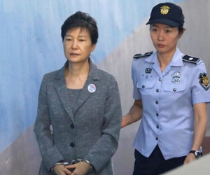 Cựu tổng thống Park Geun-hye bị tuyên án 24 năm tù