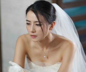 Mở tráp tiền cưới, cả nhà tôi choáng váng vì số tiền mà nhà trai đặt bên trong