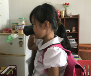 Vụ HS bị ép uống nước giẻ lau bảng: Mẹ nữ giáo viên giật kết quả khám sức khỏe?