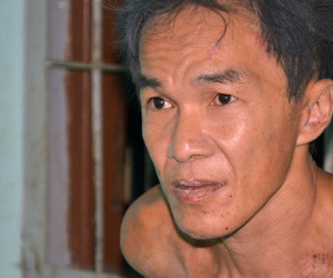 Chặt đầu hàng xóm vứt sang vườn trưởng khóm phi tang