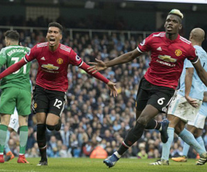 Pogba lập cú đúp, Man Utd ngược dòng đánh bại Man City