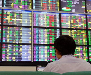 Bloomberg: Chứng khoán Việt Nam đang đứng trước cơ hội và thách thức mới