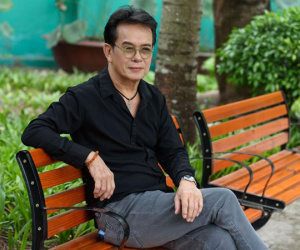 Nhạc sĩ Đức Huy kể chuyện có con thứ 2 với vợ trẻ kém 44 tuổi