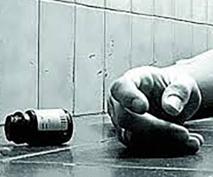 Mẹ kế giết con chồng bằng thuốc diệt cỏ hòa với rượu
