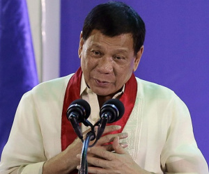 Tổng thống Duterte: 'Tôi cần Trung Quốc, tôi yêu Tập Cận Bình'