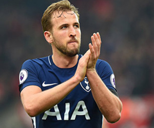 Tottenham trợ giúp Kane khiếu nại bàn thắng của Eriksen