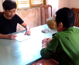 Chiếm đoạt gần 200 triệu đồng tiền bán vé cáp treo để... chơi lô đề