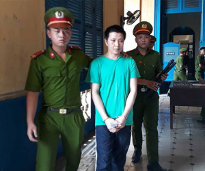 Ghen tuông, bóp cổ người tình tới chết