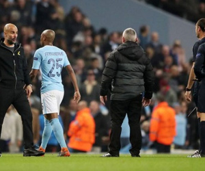 Guardiola: 'Trọng tài là một gã đặc biệt, thích khác người'