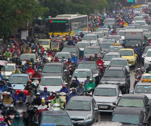 Hà Nội mù mịt, tắc cứng trong mưa phùn