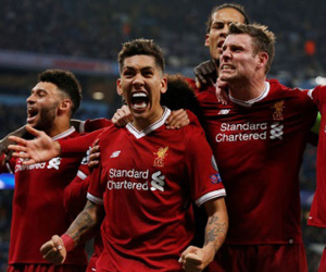 Liverpool xô đổ kỷ lục ghi bàn của Man Utd ở Champions League