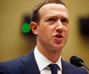 Mark Zuckerberg: Thông tin cá nhân của tôi cũng bị lộ