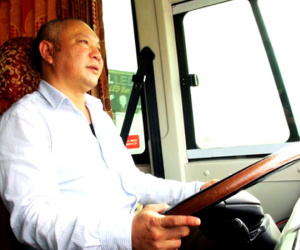 Video: Tài xế miễn vé cho người bệnh hiểm nghèo sau cái chết của cha