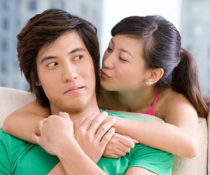 Đắng cay ê chề chỉ vì phút 'lỡ làng' với người xưa bị mẹ chồng bắt gặp