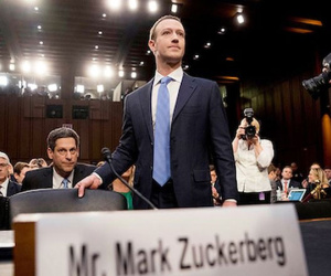 Video: Zuckerberg điều trần trước Hạ viện Mỹ qua video hai phút