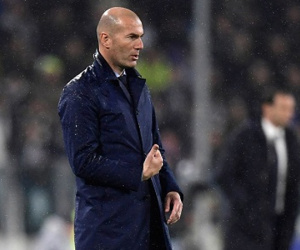 Zidane phát biểu đáng ngạc nhiên về tấm thẻ đỏ của Buffon