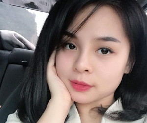 Em gái xinh đẹp của Hoa Vinh nói gì khi anh trai bị tố 'chảnh chọe'?