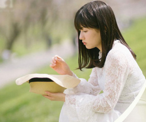 Xin lỗi, ở đây không có 'máy đẻ' và em không 'buôn chồng'!