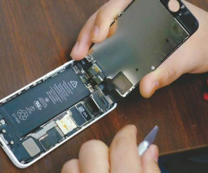 Apple rút ngắn thời gian thay pin
