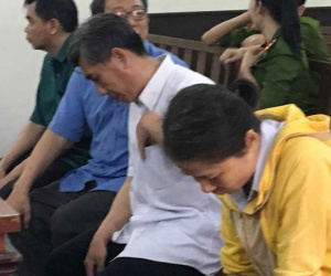 Thủ quỹ thụt két tiền tỷ, giám đốc bệnh viện thất thểu hầu tòa