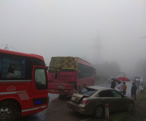 19 ôtô đâm liên hoàn ở Hoà Bình do sương mù