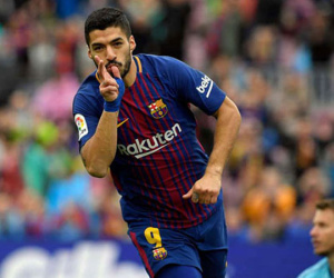 Gượng dậy sau cú sốc, Barca lập kỷ lục bất bại mới tại La Liga