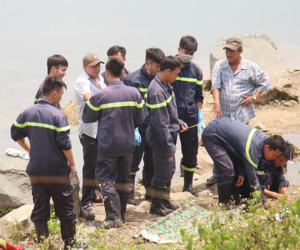 Nam sinh lớp 7 tử vong dưới hồ nước Làng đại học