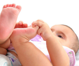 Bé 2 tháng tuổi bị nhiễm bệnh phụ khoa chỉ vì sai lầm của mẹ khi giặt quần áo