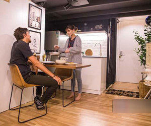 Căn hộ chỉ 18m² của đôi trẻ ở Sài Gòn gây bất ngờ vì quá rộng rãi và thông minh