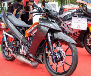 'Siêu cá mập' Yamaha Z125 độ hơn 800 triệu của dân chơi Việt