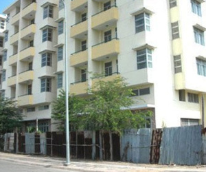 Thuế chồng thuế cho cả nhà thu nhập thấp