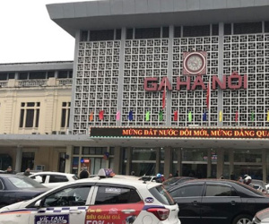Chuyển biển số xe kinh doanh sang màu vàng: Doanh nghiệp ủng hộ, chủ xe băn khoăn