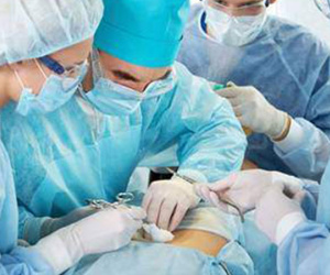 Cứ ngỡ rong kinh, mẹ 3 con 'sốc nặng' khi bác sĩ tuyên bố mắc bệnh 1000 người có một