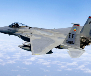 Mỹ đốt 12 tỷ USD cho việc loại biên F-15