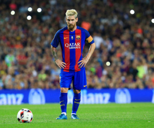 ‘Tôi sẽ hết cửa về Argentina nếu chơi xấu Lionel Messi’