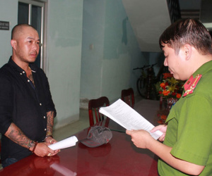 Băng cho vay nặng lãi bắt giữ con nợ trái phép sa lưới