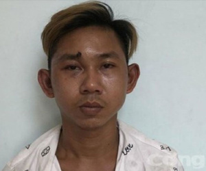 Dùng 'bom' bột để cướp tại tiệm vàng
