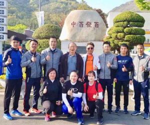 HLV Park Hang Seo: Trở lại Việt Nam thôi, V-League cần ông!