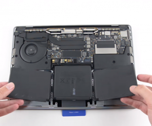 Apple thay pin miễn phí cho Macbook Pro 13 inch