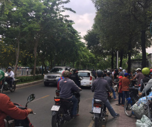Nhân chứng vụ cô giáo bị đồng nghiệp cắt cổ: 'Người đàn ông lôi cô gái vào sát bờ kè rồi ra tay rất nhanh'