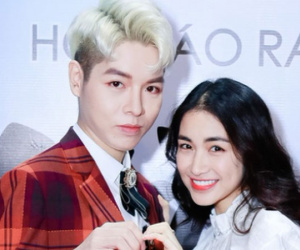 Phản ứng của Hoà Minzy khi bị Đức Phúc chê chó hôi tại sự kiện lớn
