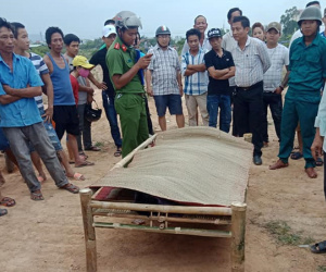 Đi chăn bò, hoảng hồn phát hiện xác thanh niên treo trên cây