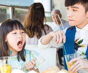 Ngày nào anh trai cũng nhắn 1 câu cho em gái, cô nào đọc xong cũng cảm thấy như công chúa