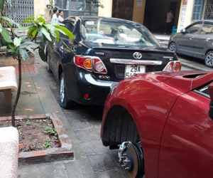 Gần chục ôtô của người dân bị rạch lốp lúc sáng sớm