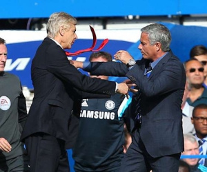 Mourinho hối hận vì đã khẩu chiến với Wenger