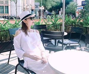 Ngắm street style du lịch đẹp 'quên lối về' của sao Việt để tìm ý tưởng diện đồ cho chuyến du lịch cuối tuần