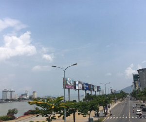 Khách sạn Đà Nẵng vẫn trống phòng, nhà dân treo bảng cho thuê dịp lễ