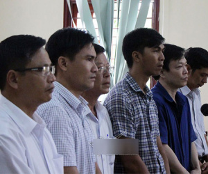 Diễn biến bất ngờ tại toà xử cựu GĐ ngân hàng và đại gia thuỷ sản