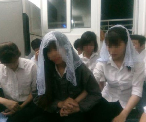 Tan cửa nát nhà vì 'Hội thánh Đức Chúa Trời': Con nhìn bố mẹ, bàn thờ ra... ma quỷ