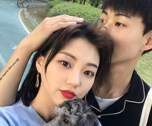 Yêu bạn trai bé hơn hẳn 9 tuổi, 'Chị Đẹp' lên mạng hỏi: 'Sao cứ thấy bất an, lo sợ?'